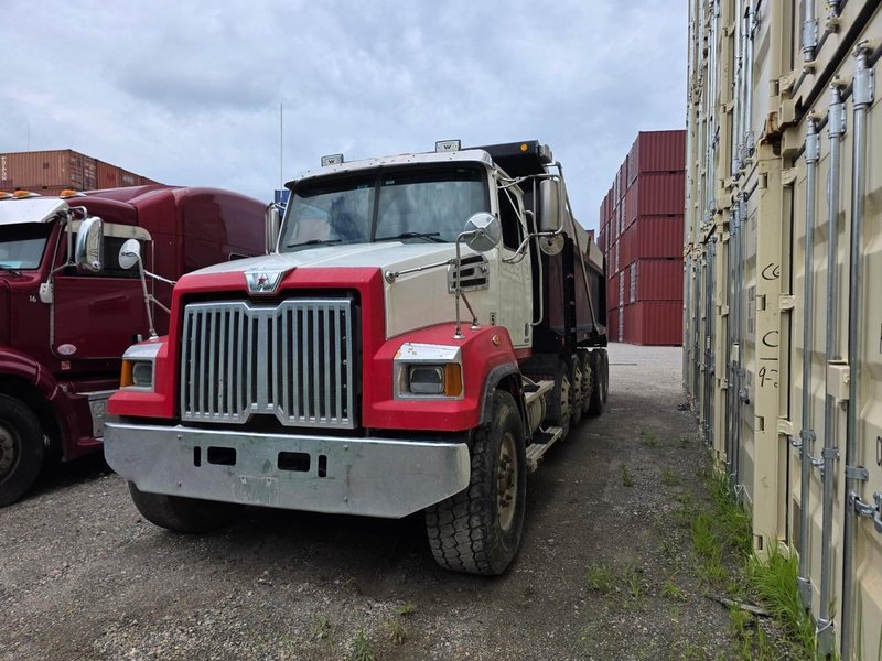 Western Star 4700 Dump Truck, 2016 – Detroit Diesel, Heavy-Duty Class 8 Vocational Dump w/ Steel Dump Body