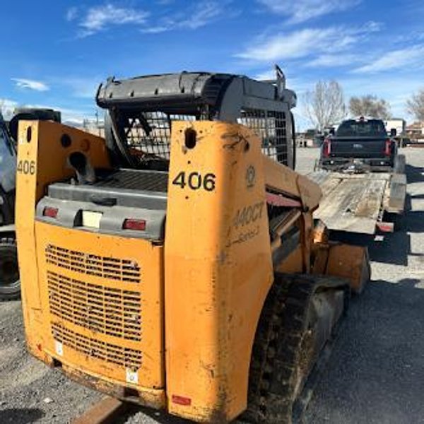Case 440CT Compact Track Loader, 2007 – 3,000 LB ROC, Enclosed Cab, 83 HP Diesel, 2-Speed