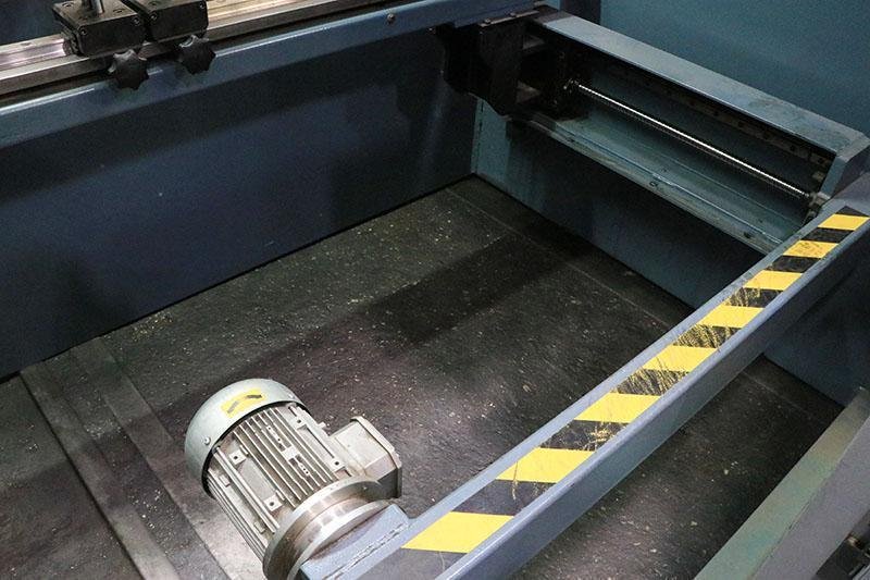 10' x 192 TON DURMA CNC HYDRAULIC PRESS BRAKE MODEL AD-R 30175