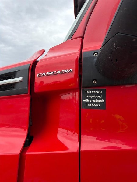 2020 Freightliner Cascadia 1FUJHHDV0LLLC1688