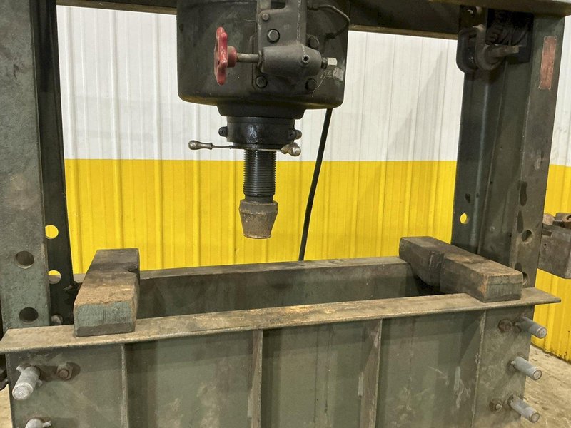 125 TON X 48" DAKE H-FRAME HYDRAULIC PRESS: YOBRO #24587