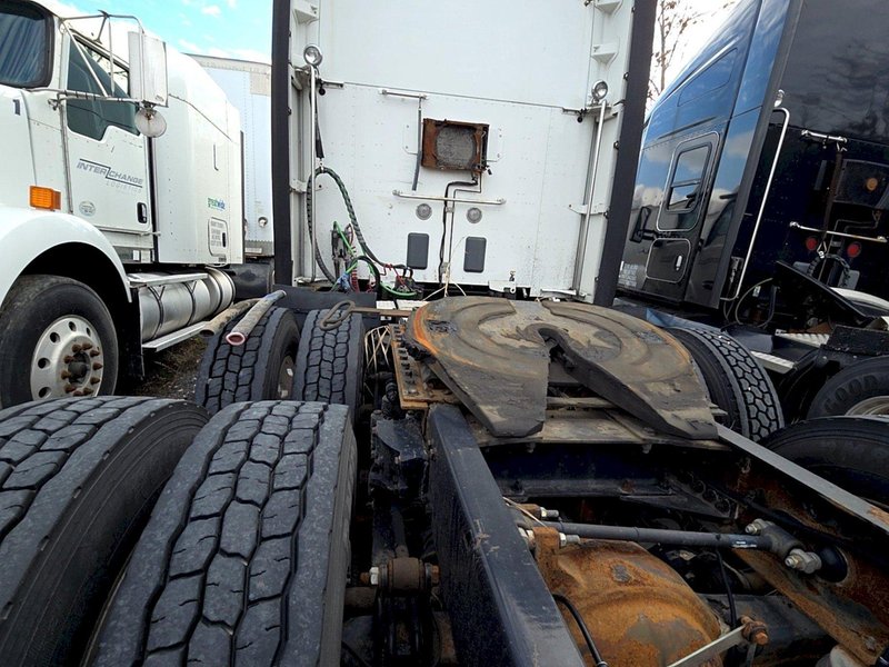 Kenworth T680 Sleeper Truck, 2016 – Paccar MX-13, Eaton Auto