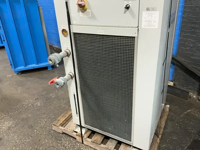 DIMPLEX THERMAL SOLUTIONS 3 HP CHILLER  -  SVI-3000-M