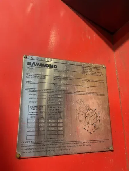 RAYMOND 4000 LBS STAND UP FORK LIFT  -  R40-C40TT