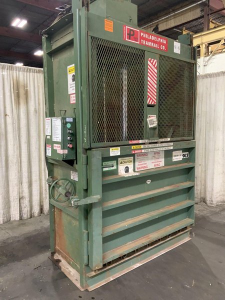 PHILADELPHA TRAMRAIL MODEL 2300 HD VERTICAL BALER: STOCK #81525