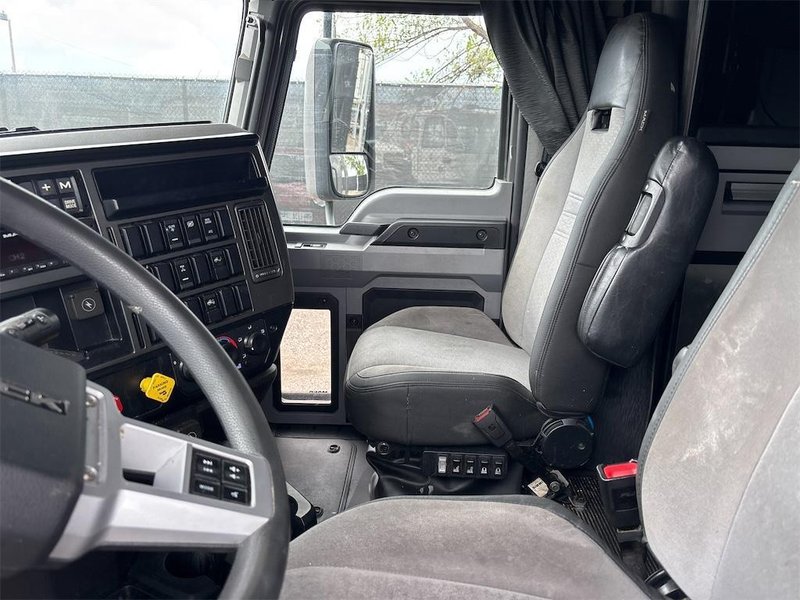 2024 Mack AN64T70 1M1AN4GY9RM040365