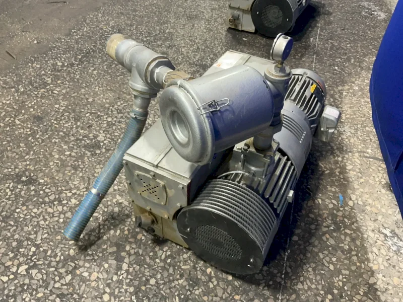 BUSCH 10 HP VACUUM PUMP  -  RC0255.D5Z6.1103