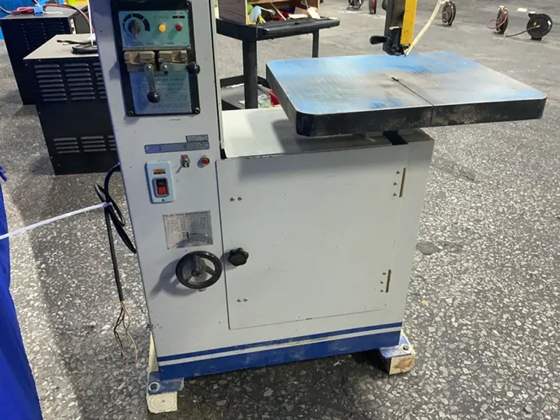 PROCUT 18" throat / 10" high VERTICAL BAND SAW  -  RF66KB45