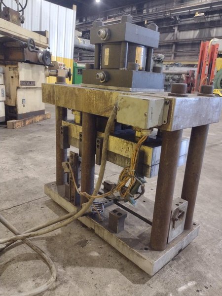 4-POST HYDRAULIC PRESS - ROLLFORMER CUTOFF PRESS: YOBRO #25563