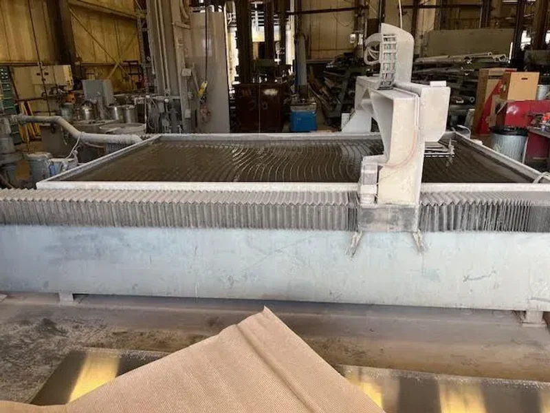 2013 FLOW MACH 2 3020C | Waterjet Cutters