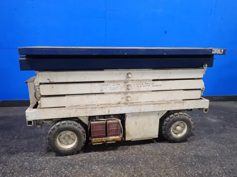 MARK INDUSTRIES 750 LBS SCISSOR LIFT  -  S19ET