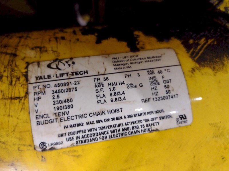 2 TON X 12' GORBEL WALL MOUNTED JIB CRANE W/ 2 TON YALE POWERED HOIST: STOCK #19135