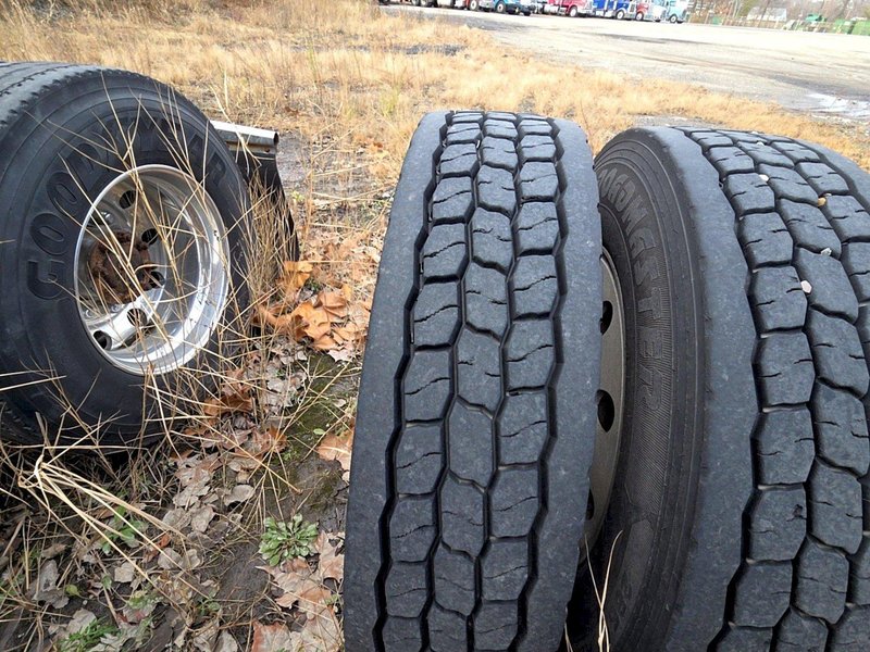 Kenworth T680 Sleeper Truck, 2016 – Paccar MX-13, Eaton Auto