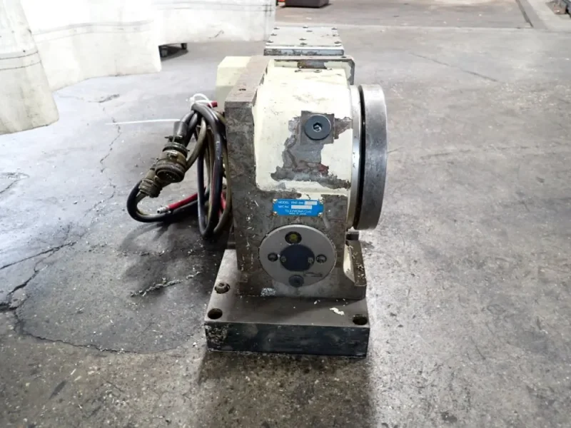 TSUDAKOMA ROTARY TABLE  -  RNE-200R