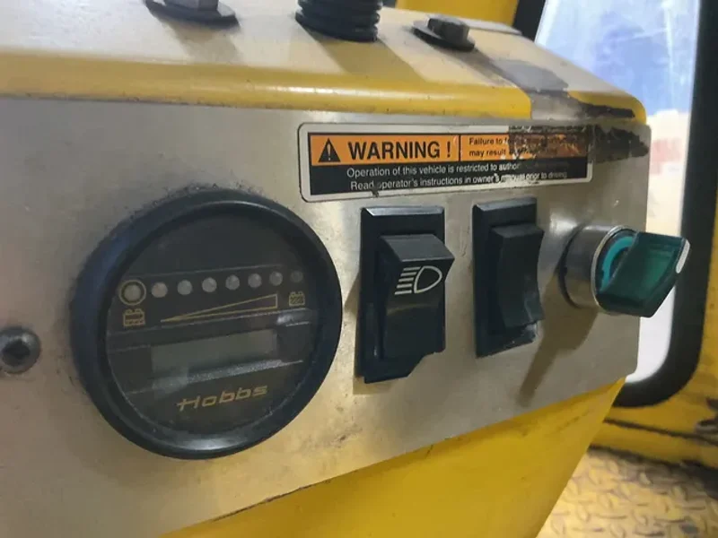 MOTREC 700 LBS ELECTRIC UTILITY TUG   -  E-290