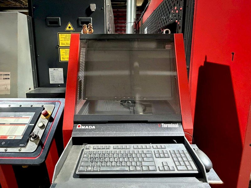 Amada Ensis 3015 AJ 12KW Fiber w/ Automation