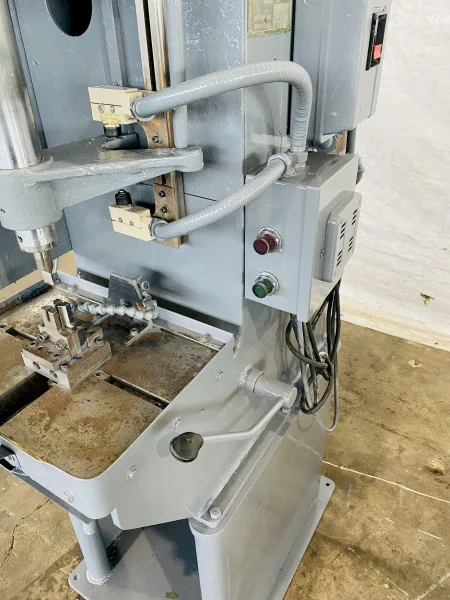 15 TON HANNIFIN #F-50 HYDRAULIC PRESS: STOCK #10464