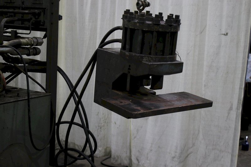 200 TON STONEGATE C FRAME HYDRAULIC FLANGE PUNCH: STOCK #71958
