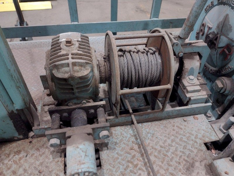 STAR ENGINEERING MODEL #S-3-7 HYDRAULIC POWERED RAIL TRANSFER CART WITH WINCH: STOCK #18491