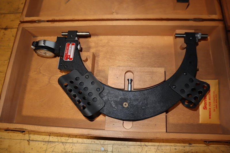 Starrett 1150 Dial Indicator Snap Gages .0001&quot; (3) - 2&quot;-4&quot;, 4&quot;-6&quot;, 6&quot;-8&quot; In Case- Auction Item
