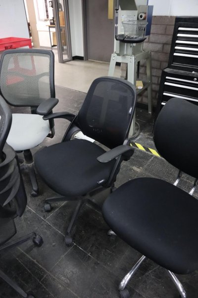Assorted Office Chairs (7)- Auction Item
