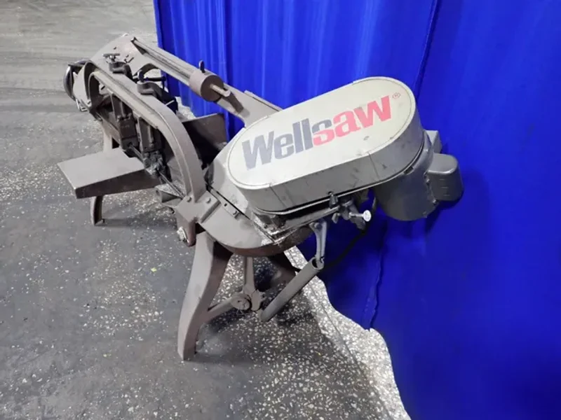 WELLS 22" X 9" HORIZONTAL BAND SAW  -  8-M-42