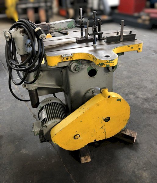 Davis N0.5 Keyseater Broach Machine