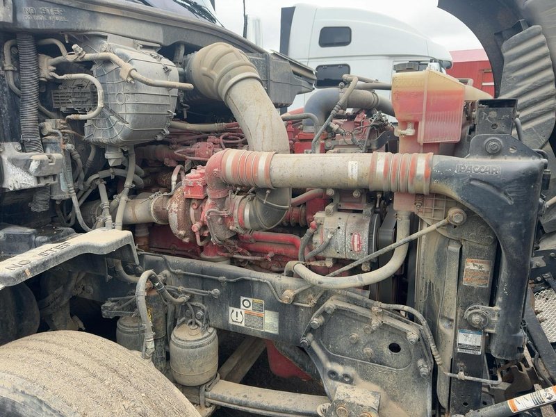 2020 Kenworth T680 76″ Sleeper – PACCAR MX-13 455HP – Eaton 12-Speed Auto – Double Bunk