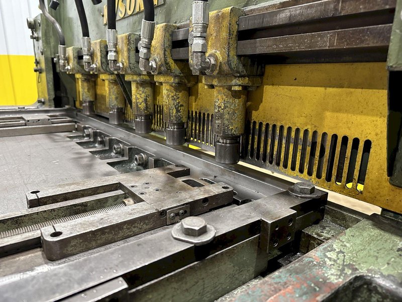 4' x 3/16" WYSONG MODEL #748 MECHANICAL POWER SHEAR: STOCK #19041