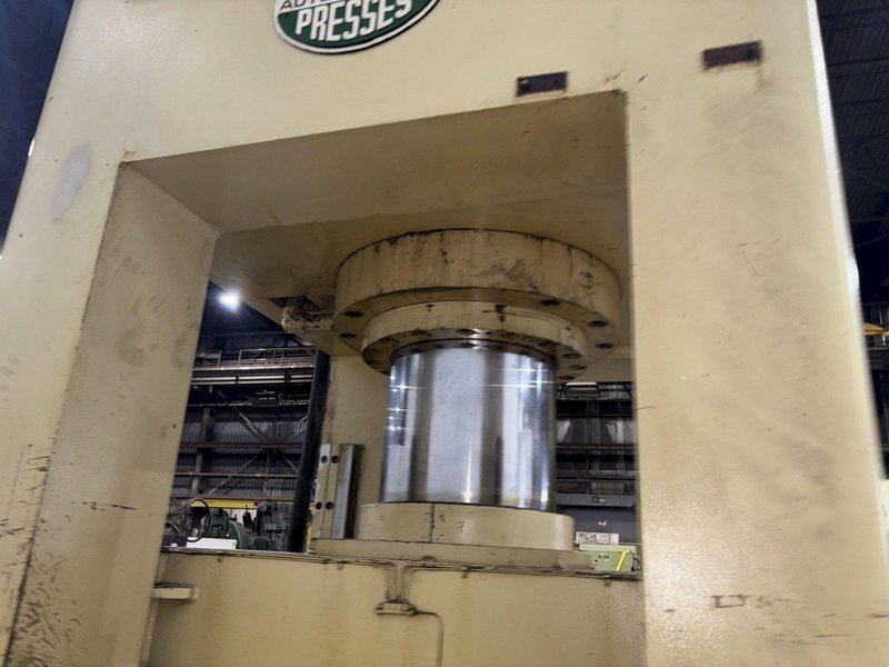 660 TON SUTHERLAND MODEL #HD1 HYDRAULIC 4 POST GUIDED RAM PRESS 15&quot; STROKE: YOBRO #24088