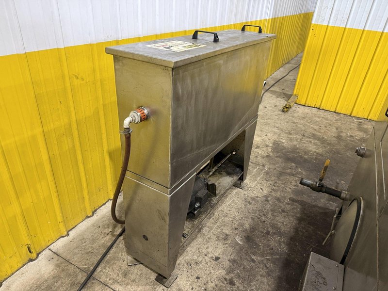 24" W X 10" H MIDBROOK MODEL #CYCLONE W/R/B0 STAINLESS STEEL BELT STYLE PARTS WASHER 2011: YOBRO #24811