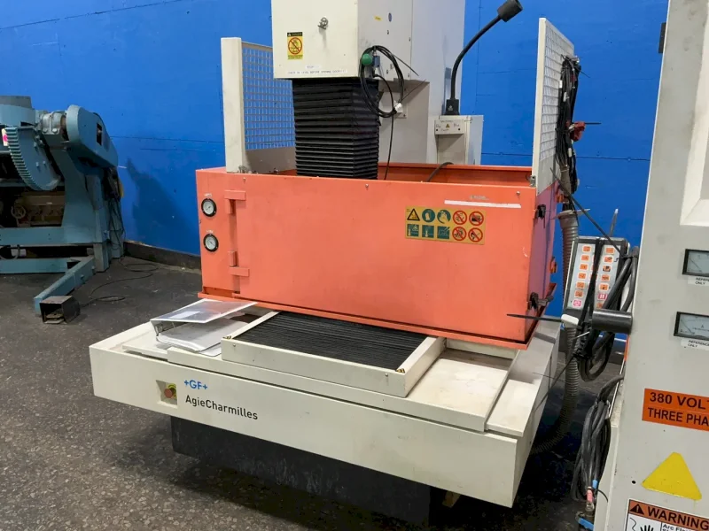 AGIE CHARMILLES CNC DIE SINKING EDM MACHINE   -  EDM SP 3
