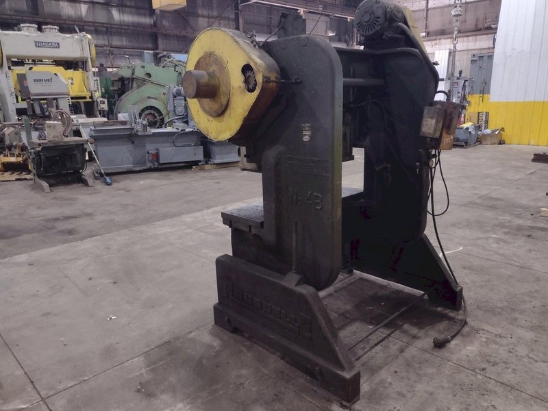40 TON ROUSSELLE MODEL #4-B O.B.I. PRESS: YOBRO #25849