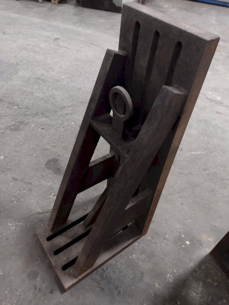 (2) 24&quot;L x 16&quot;W x 49&quot;H SET OF 2 STEEL ANGLE PLATES: STOCK 17142