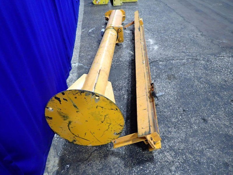 HANDLING SYSTEMS 1/2 TON JIB CRANE