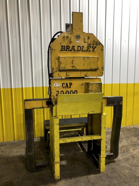 20,000 LB 10 TON BRADLEY MOTORIZED ROTAION COIL GRAB CLAW TYPE LIFT: STOCK #15816
