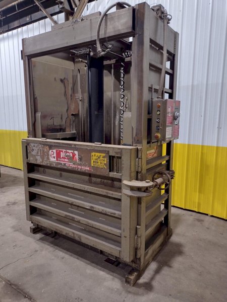 60&quot; X 30&quot; X 20 HP PIQUA MODEL #30 VERTICAL HYDRAULIC CARDBOARD BALER: STOCK 17413