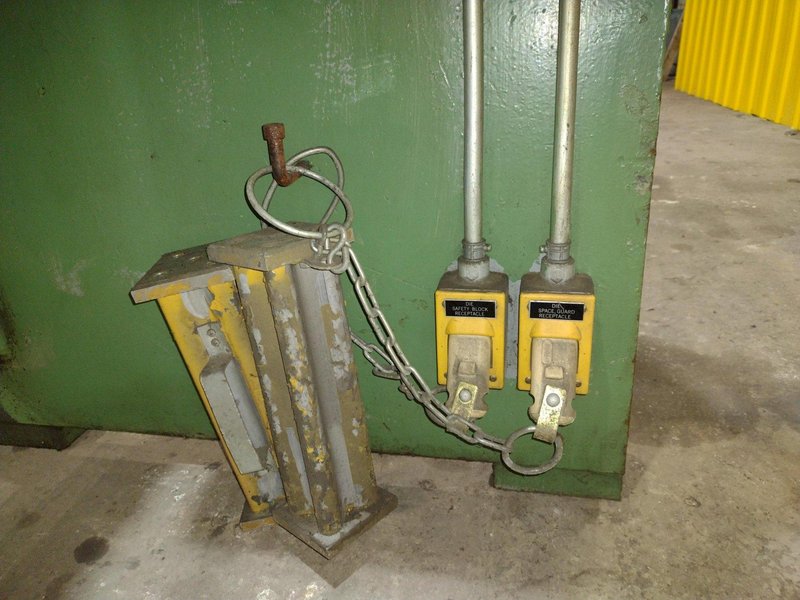 35 TON VERSON 24" X 96" FLANGE BED MECHANICAL PRESS BRAKE: STOCK #20241