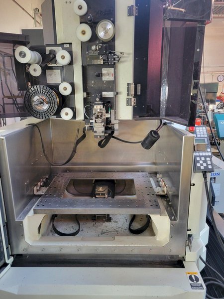 Makino Wire EDM, Model DUO 43
