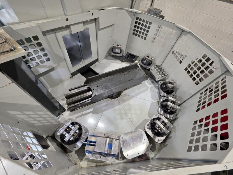 HAAS UMC-1000 5 AXIS MACHINE WITH (10) PALLET POOL