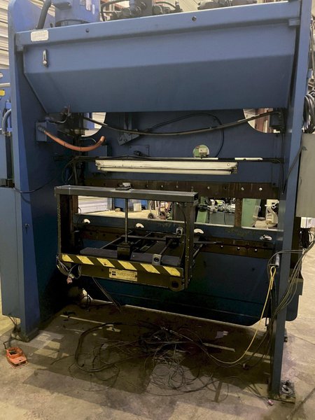 135 TON X 8' CINCINNATI MODEL 135FMX6 HYDRAULIC PRESS BRAKE: STOCK #15770