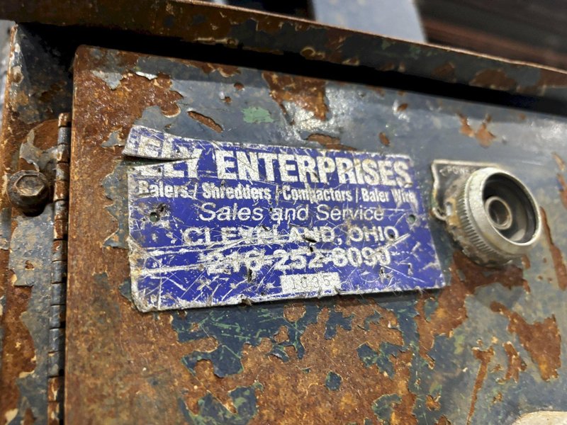 60&quot; X 48&quot; X 30&quot; ELY ENTERPRISES VERTICAL HYDRAULIC BALER: STOCK #23657