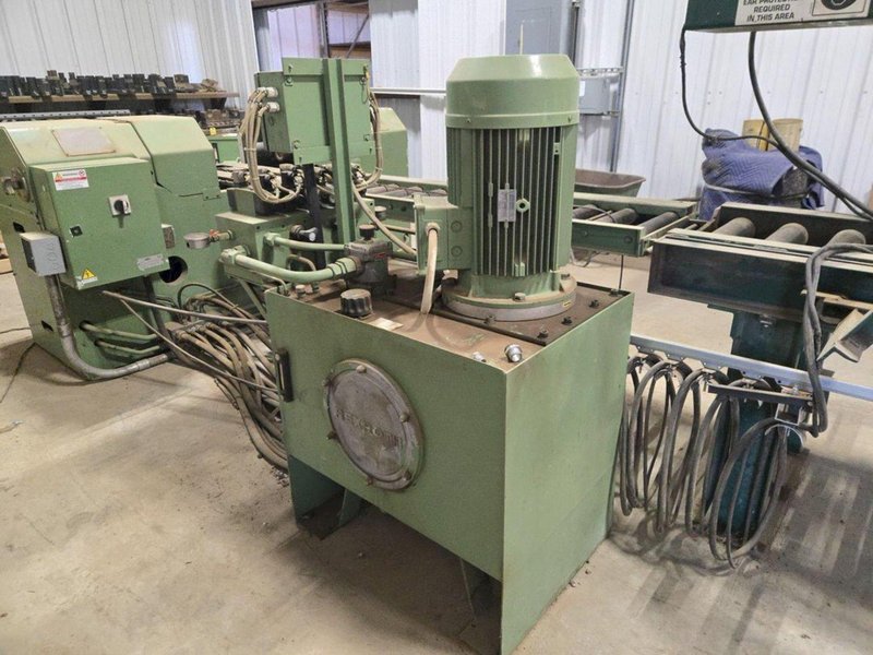 2001 BERCO PT250 TRACK PRESS WITH WTC ELECTRIC IMPACT WRENCH &amp; CONVEYOR: YOBRO #24374