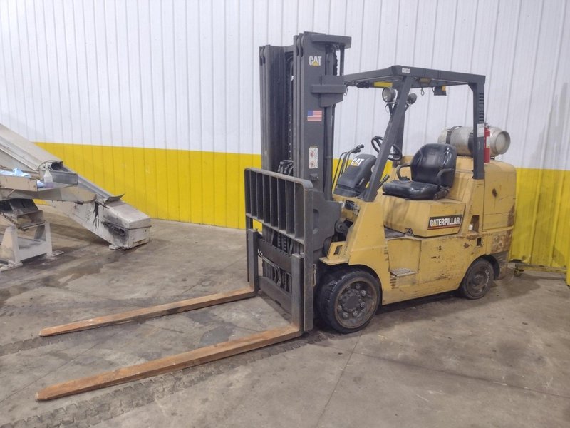 10,000 LBS CATERPILLAR MODEL #GC45KSWB FORKLIFT: YOBRO #25703