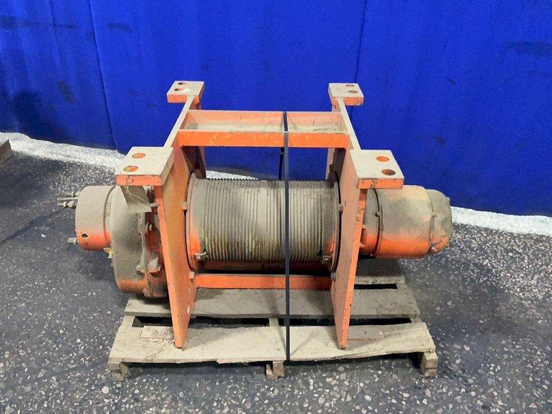 Yale 2.5 Tons Hoist - Dew2.5-42cm442d1