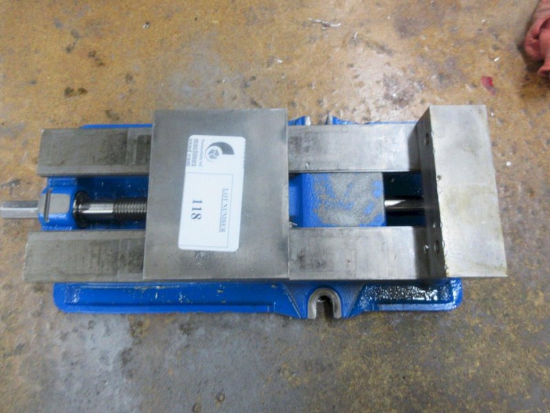 Kurt D688 6&quot; Machine Vise *No Jaws or Handle*- Auction Item