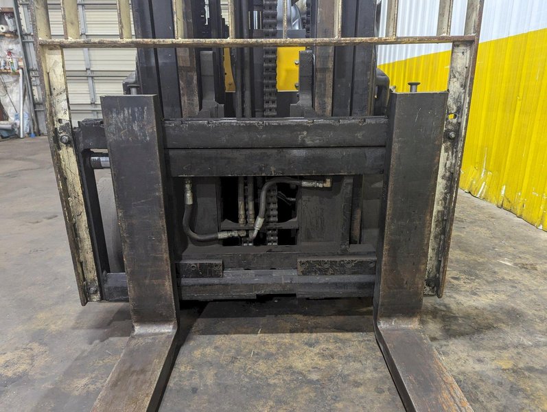 12,000 LBS YALE MODEL #GLC120M LP-GAS FORKLIFT: STOCK #18842