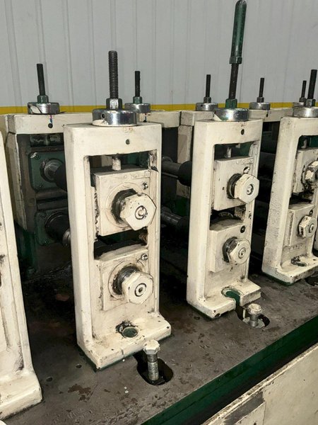 10 STAND (16 STAND BASE) X 1.5" YODER MODEL #M1-1/2 ROLLFORMER: YOBRO #25721