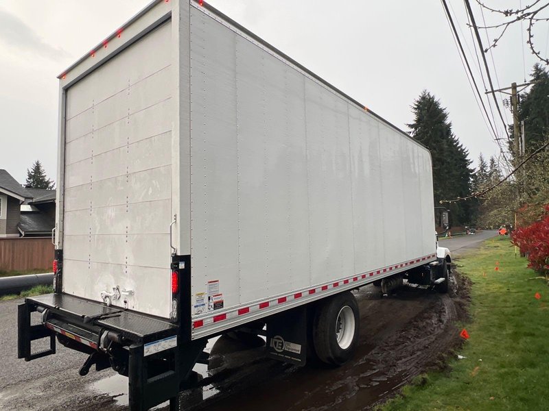 Mack MD642 26′ Box Truck, 2024 – Cummins Diesel, Allison Automatic, 25,995 GVWR, Class 6 Straight Truck
