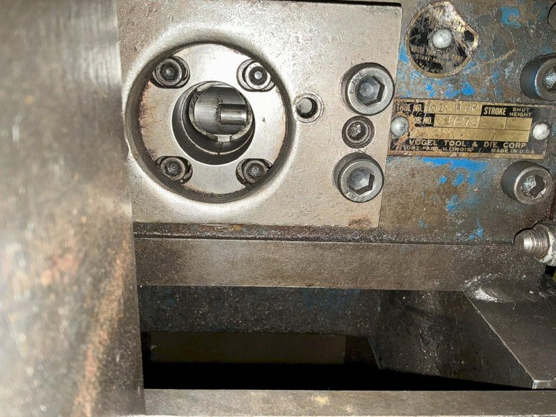 VOGEL TOOL MODEL #101-HPP HYDRAULIC TUBE SWAGING, PUNCHING &amp; NOTCHING MACHINE: YOBRO #25064